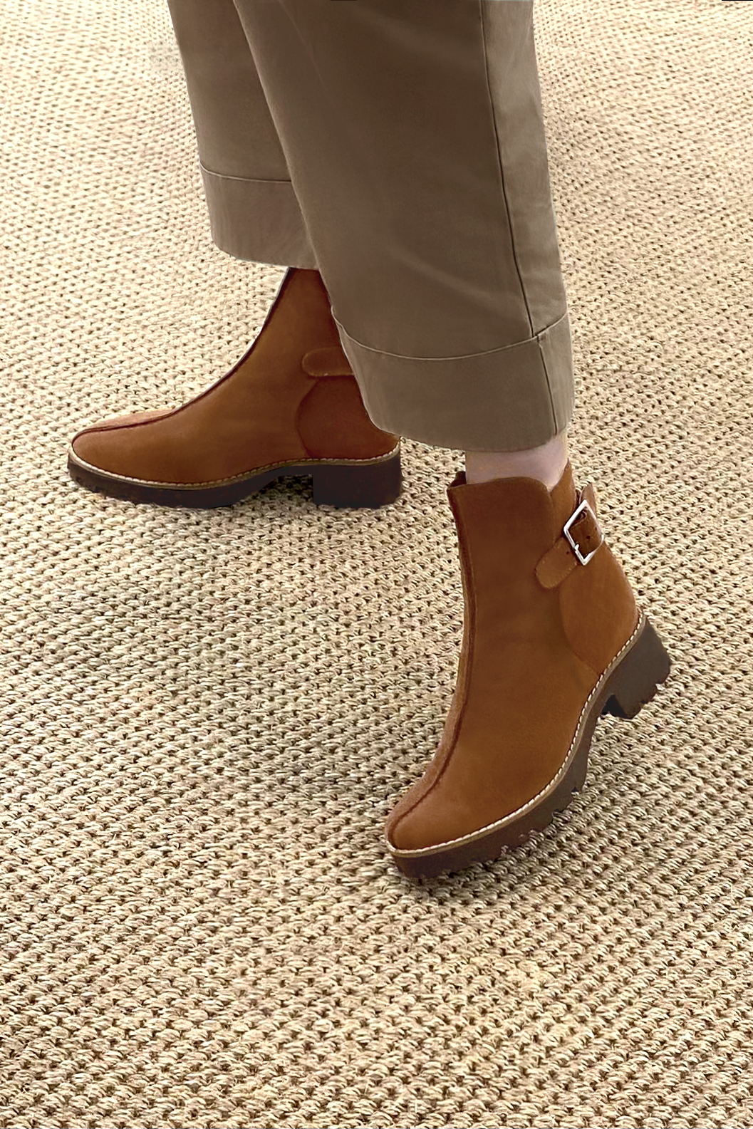 Caramel brown women's ankle boots with buckles at the back. Round toe. Low rubber soles. Worn view - Florence KOOIJMAN
